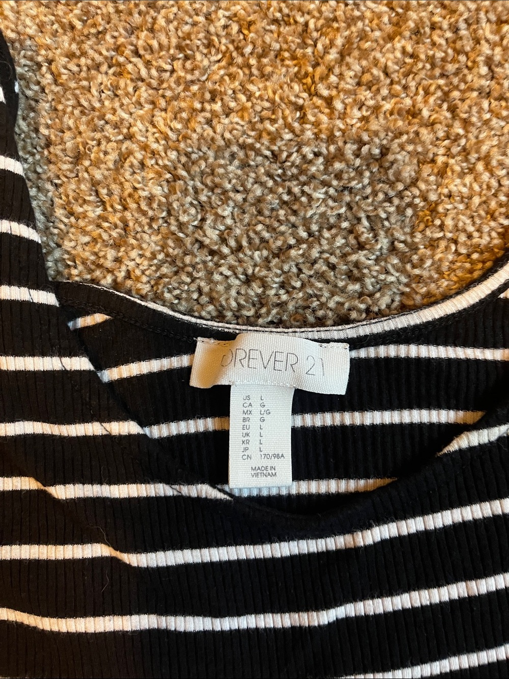 Forever 21 Black & White Striped Scoop Neck Short Sleeve Top - Picture 2 of 2